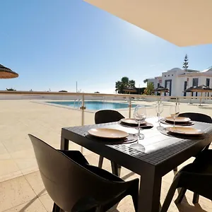  Apartamento Olhos De água 1br With Pool, Ac&free Parking
